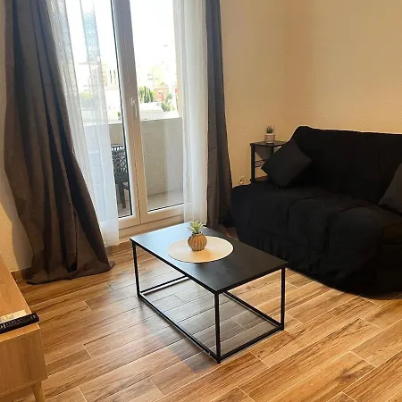 דירה Joli 28m2 A 300m De La